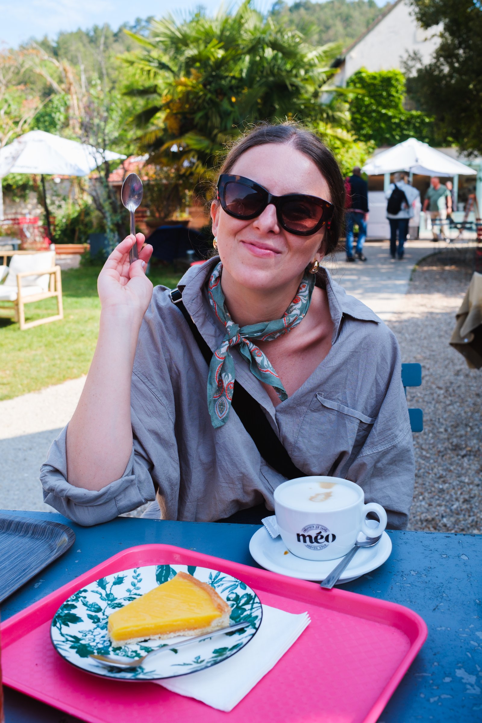 Kay at a Giverny caf&eacute;