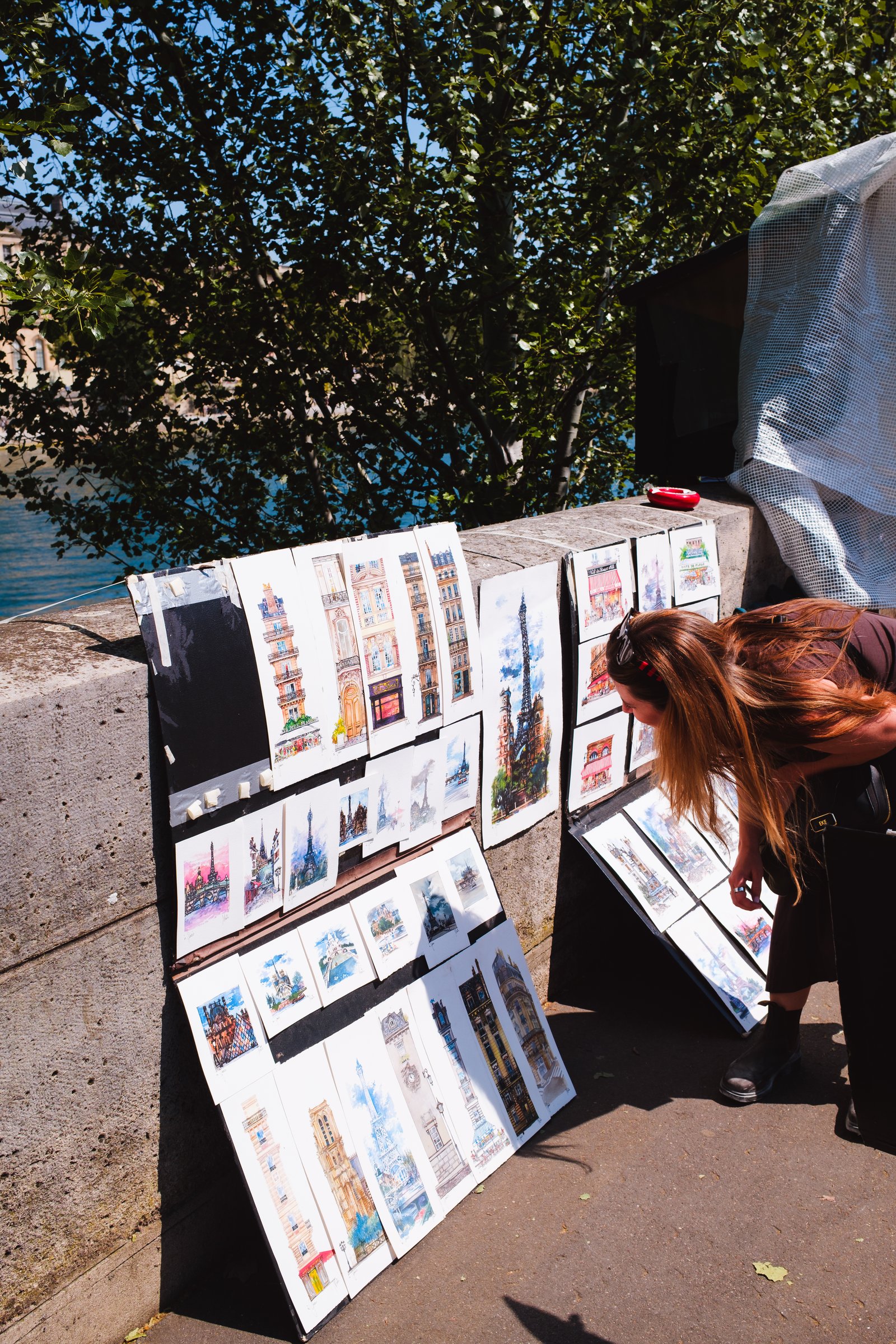 Kay at a Seine bookstall